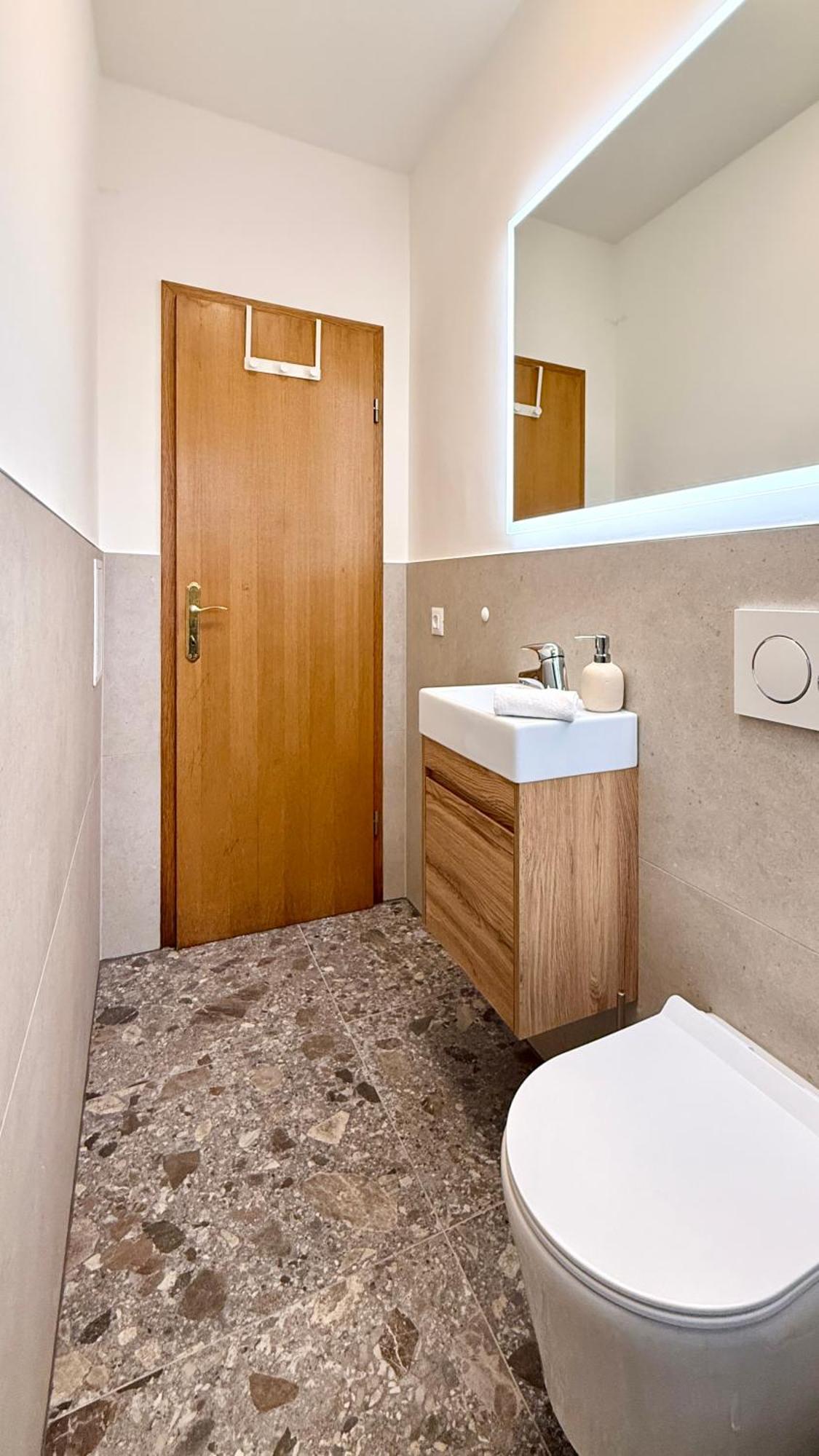 Luxurious Apartment With Private Garden Split Exteriör bild