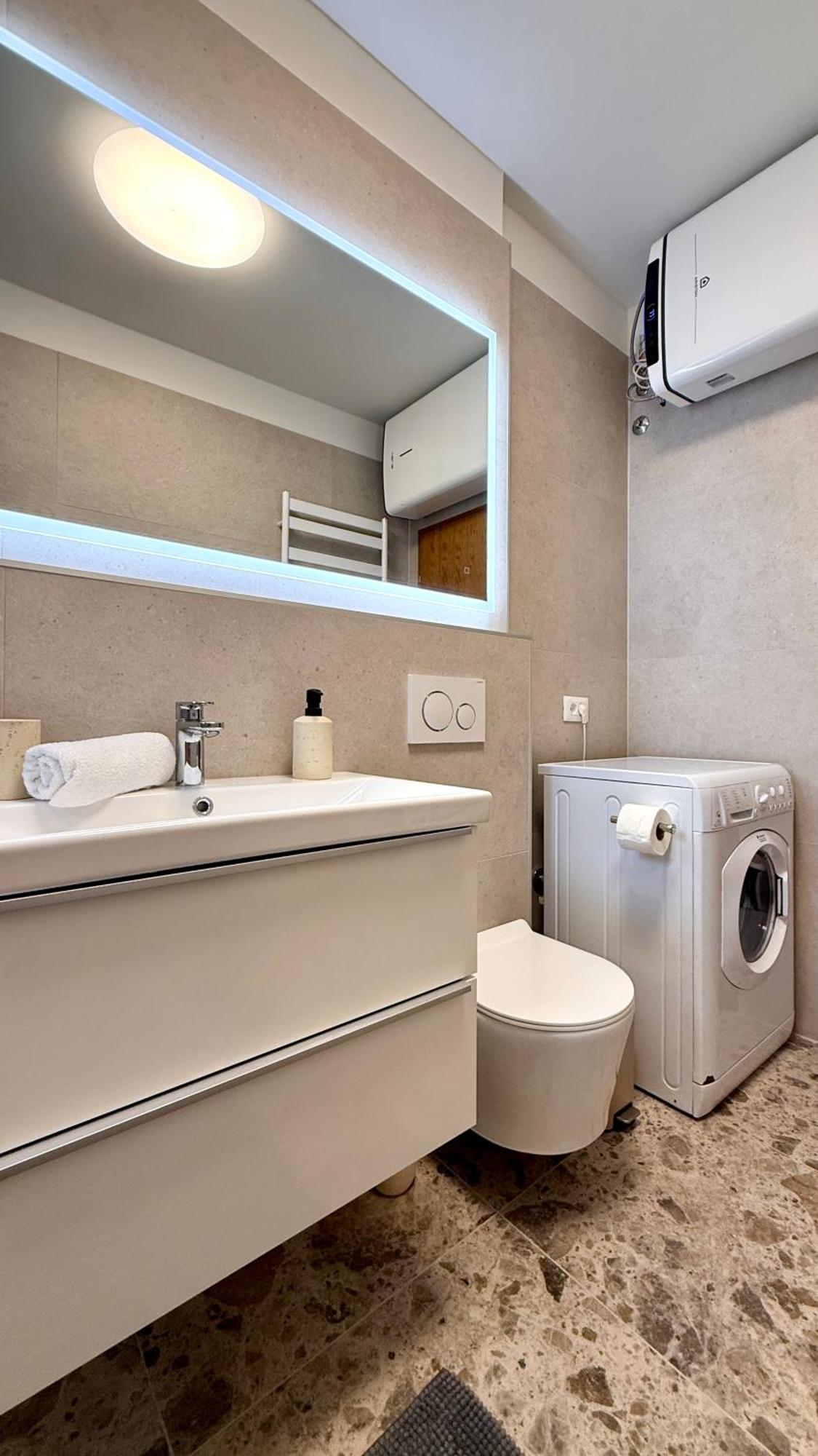 Luxurious Apartment With Private Garden Split Exteriör bild