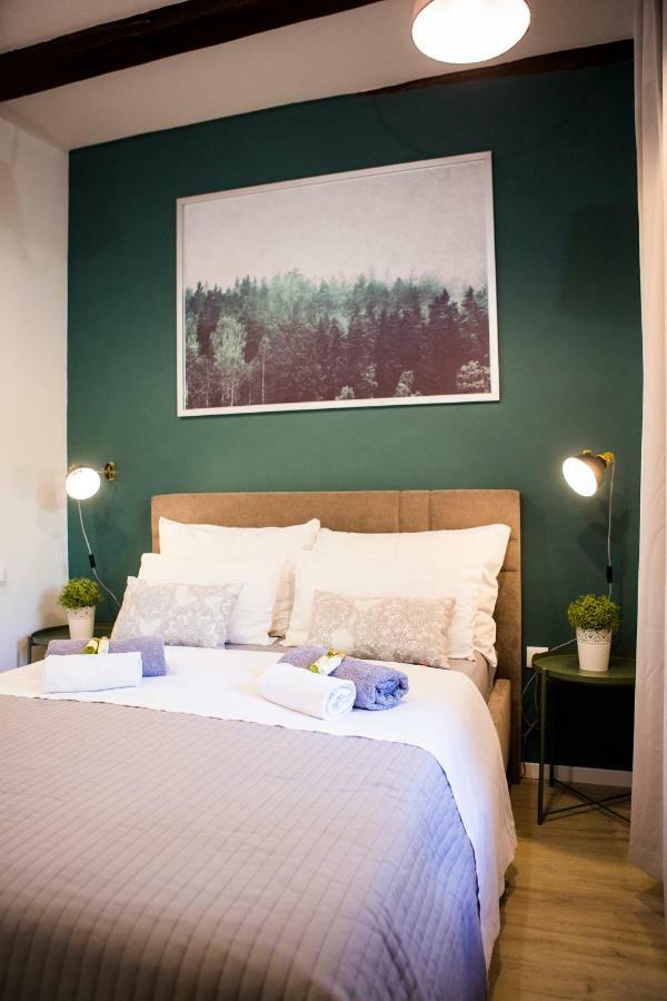 Luxurious Apartment With Private Garden Split Exteriör bild